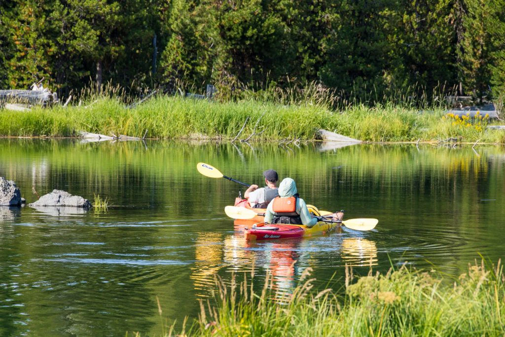 brews-and-views-canoe-tour-cascade-lakes-by-wanderlust-tours-039