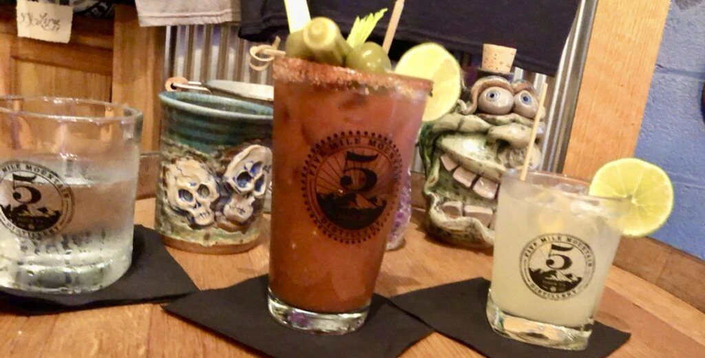 5-mile-mountain-distillery-002