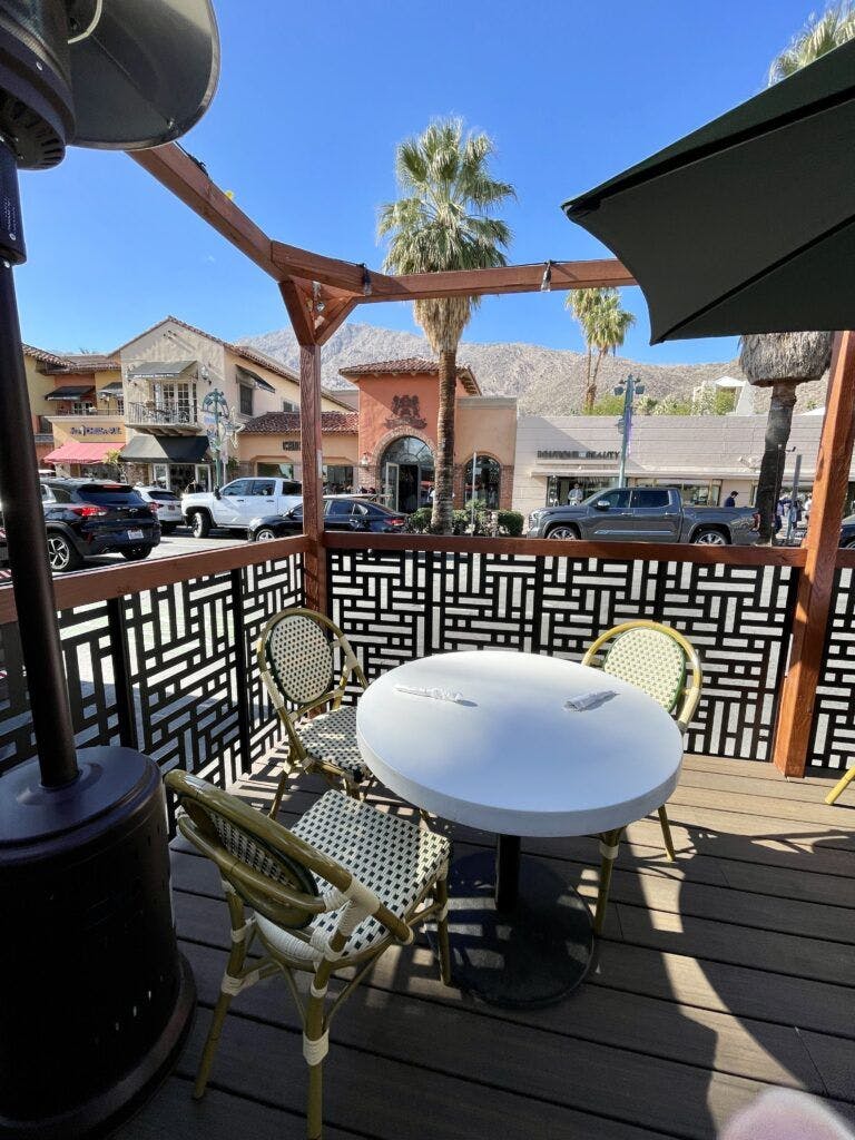 the-thirsty-palms-002