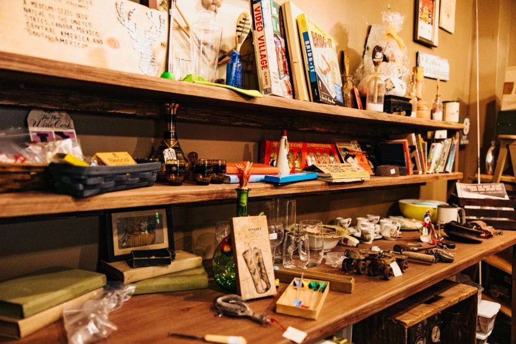 the-creek-company-store-in-silver-creek-022