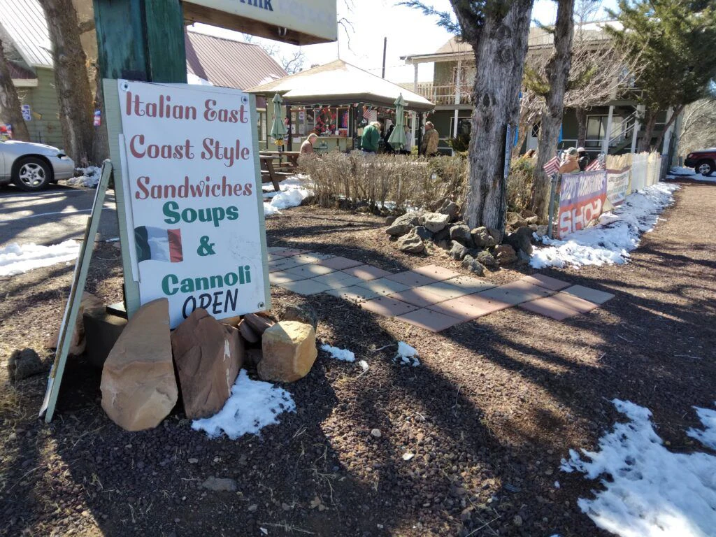 italian-lady-of-pinetop-cannoli-shack-kitchen-001