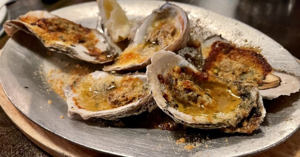 table-9-seafood-restaurant-002