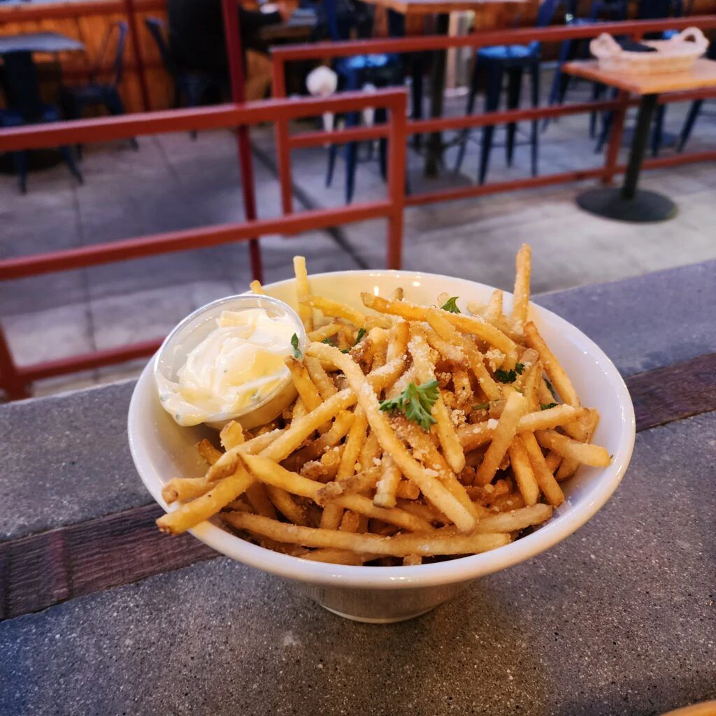 flying-pig-pub-and-kitchen-010