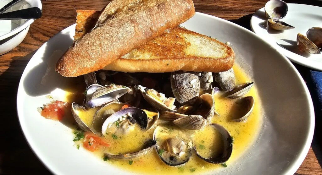 the-wayfarer-restaurant-and-lounge-002