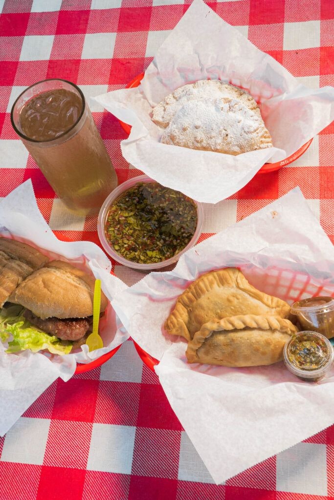 la-argentina-empanadas-y-mas-023