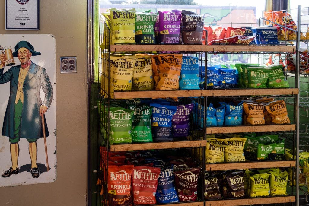 hole-in-the-wall-great-sandwiches-019