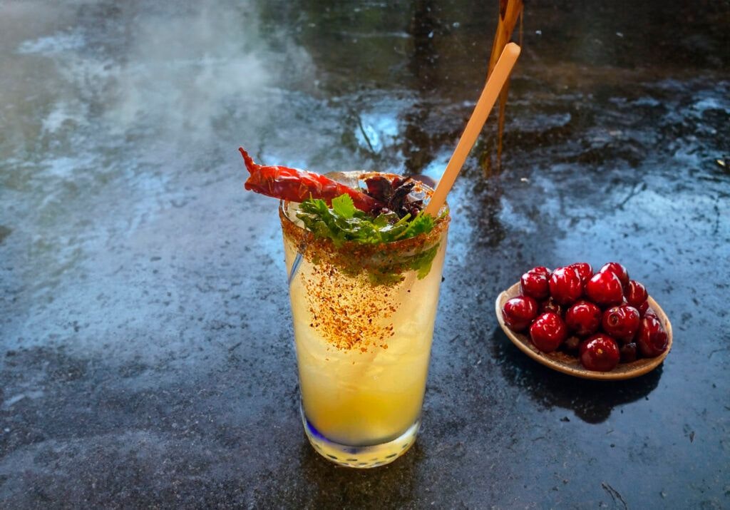 emiliano-s-sport-bar-010