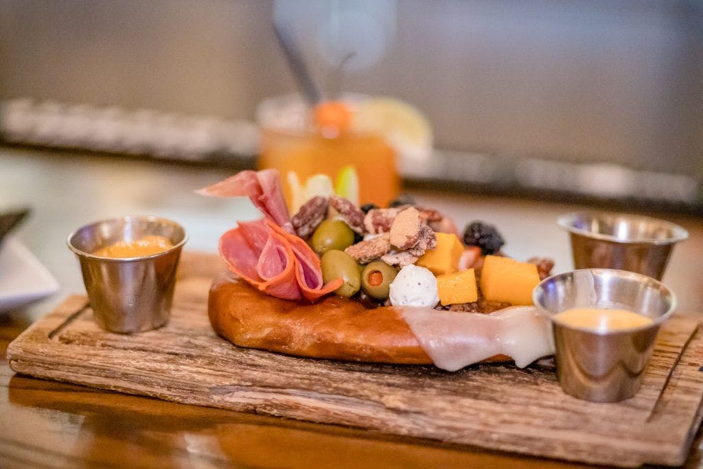 hearsay-on-the-strand-027