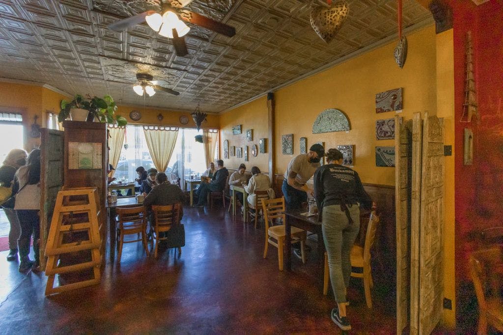 renata-s-creperie-004