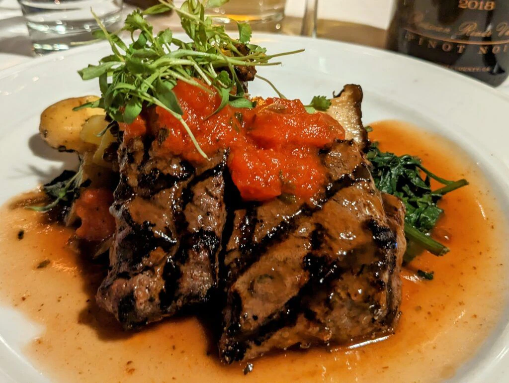 copley-s-on-palm-canyon-002