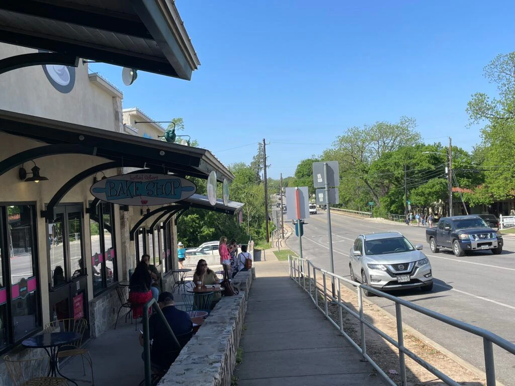 twisted-sisters-bake-shop-011