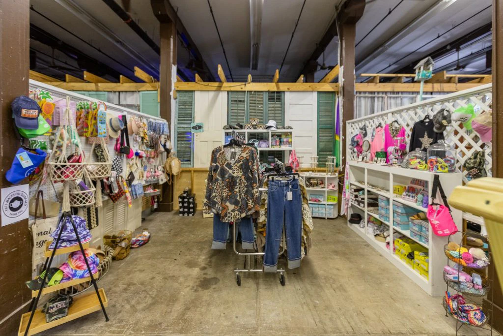 peanut-butter-warehouse-boutique-011