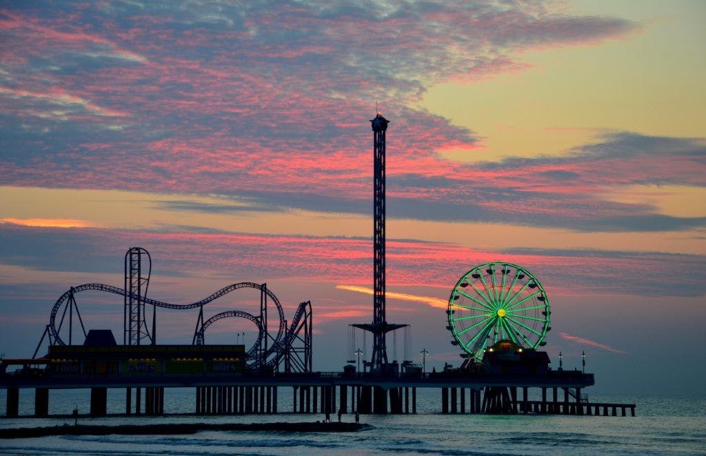 pleasure-pier-002