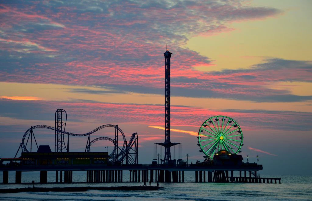 pleasure-pier-002