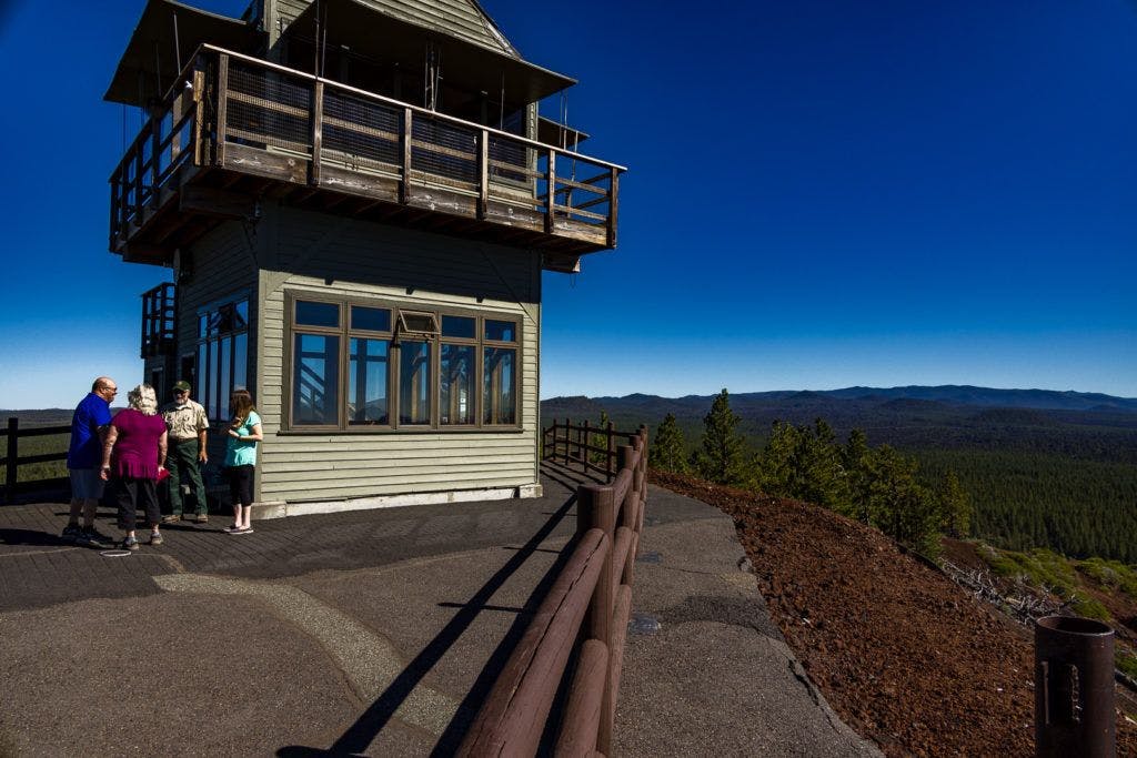 lava-butte-and-lands-visitor-center-037