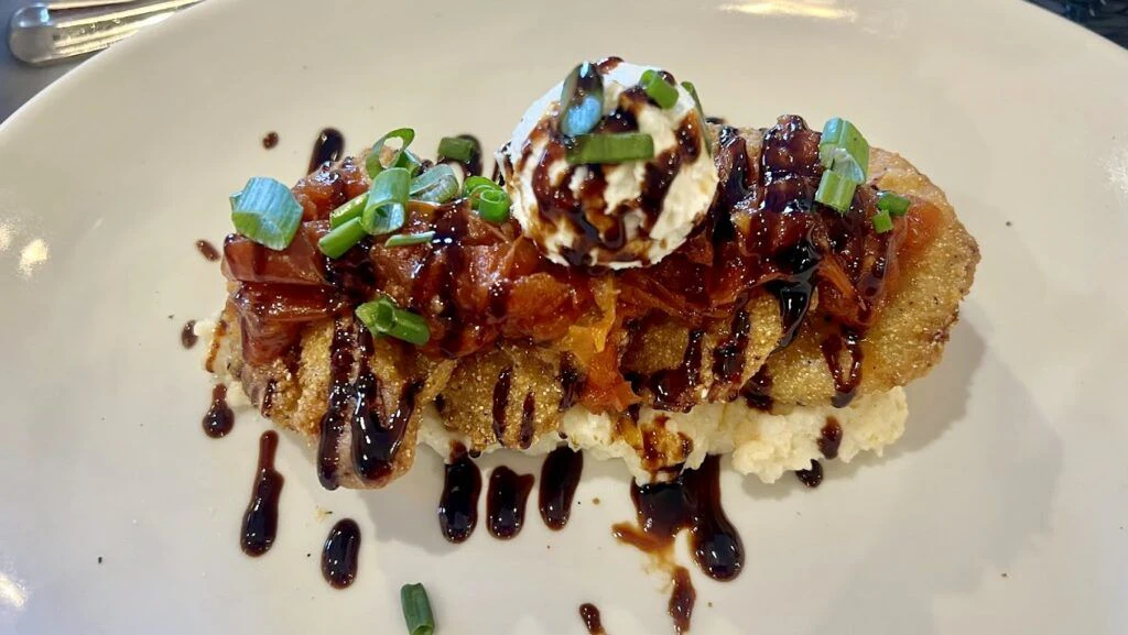 vic-s-on-the-river-002