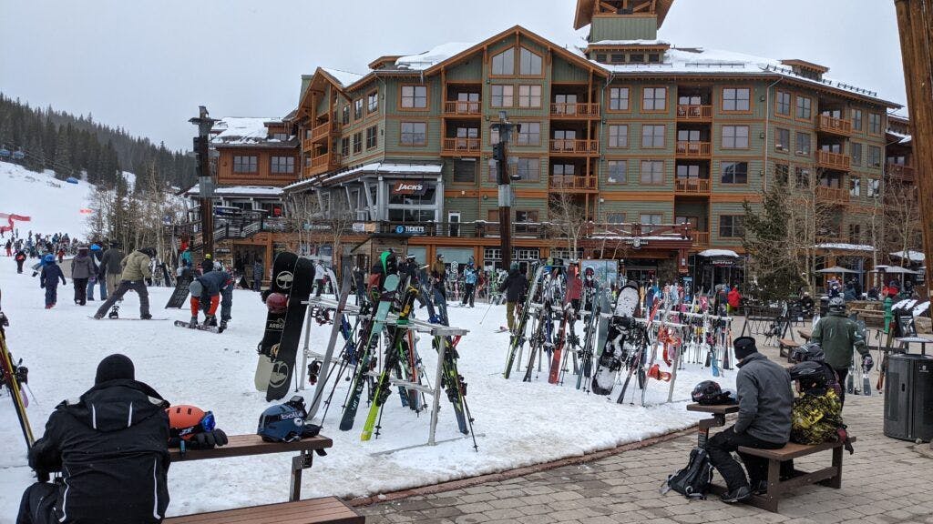 copper-mountain-resort-center-village-002