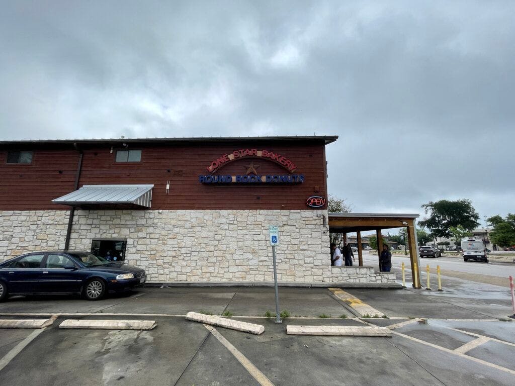 round-rock-donuts-010