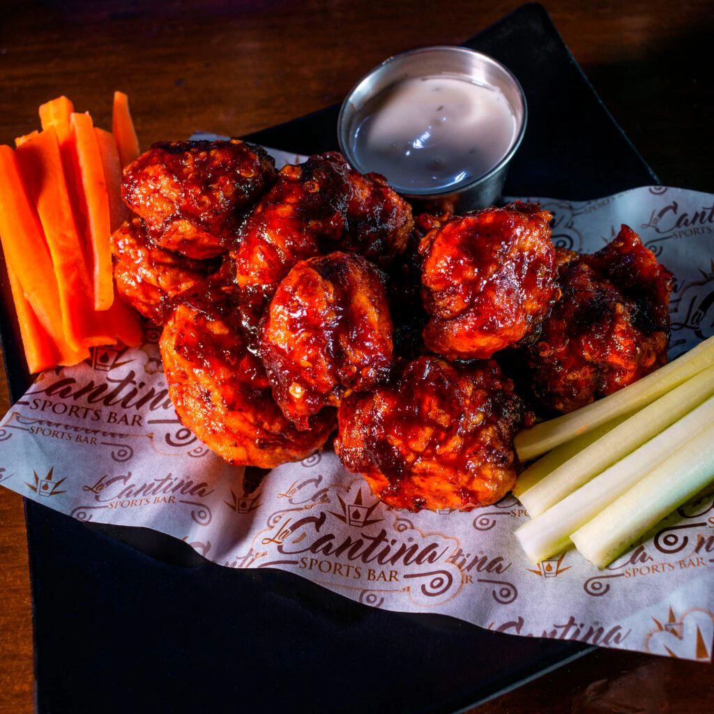 la-cantina-sport-bar-001
