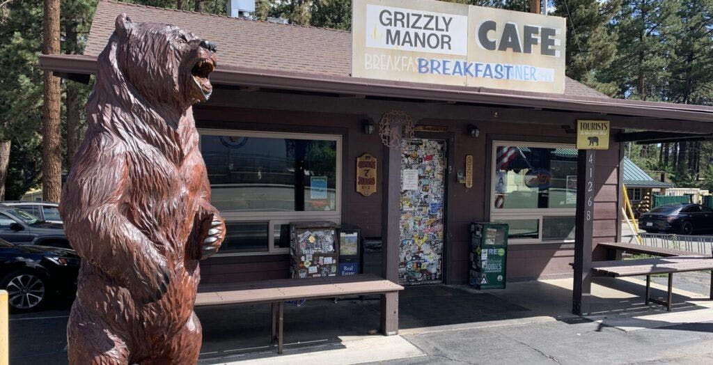 Grizzly Manor Cafe