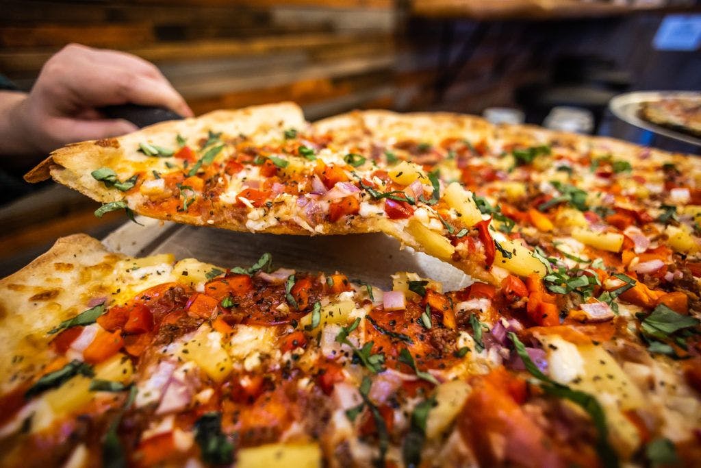 Headies Pizza & Pour