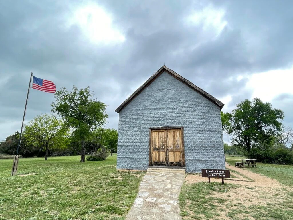 lyndon-b-johnson-national-historical-park-visitor-center-and-park-headquarters-018