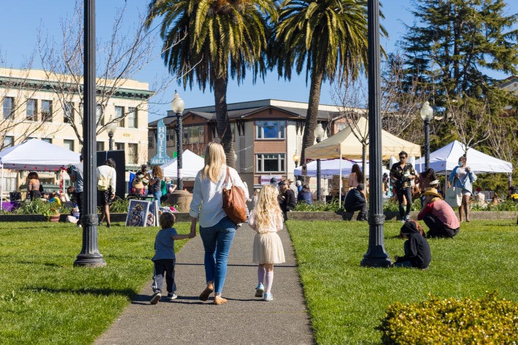arcata-plaza-farmer-s-market-026