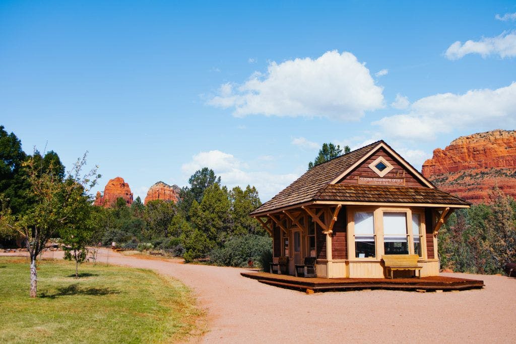 boynton-canyon-trolley-tour-003