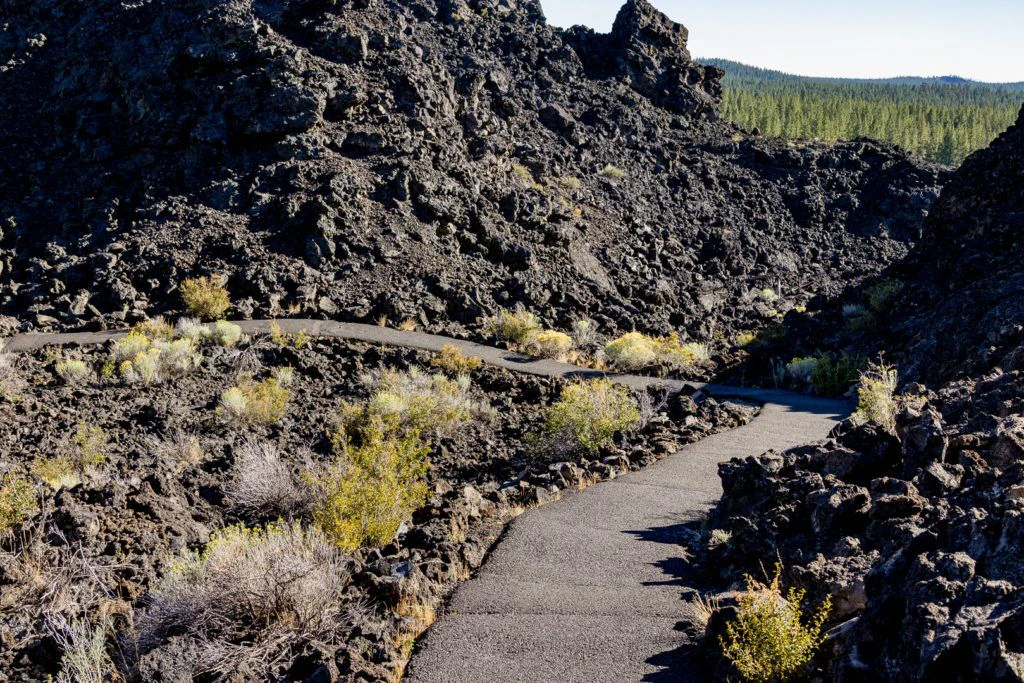 lava-butte-and-lands-visitor-center-017