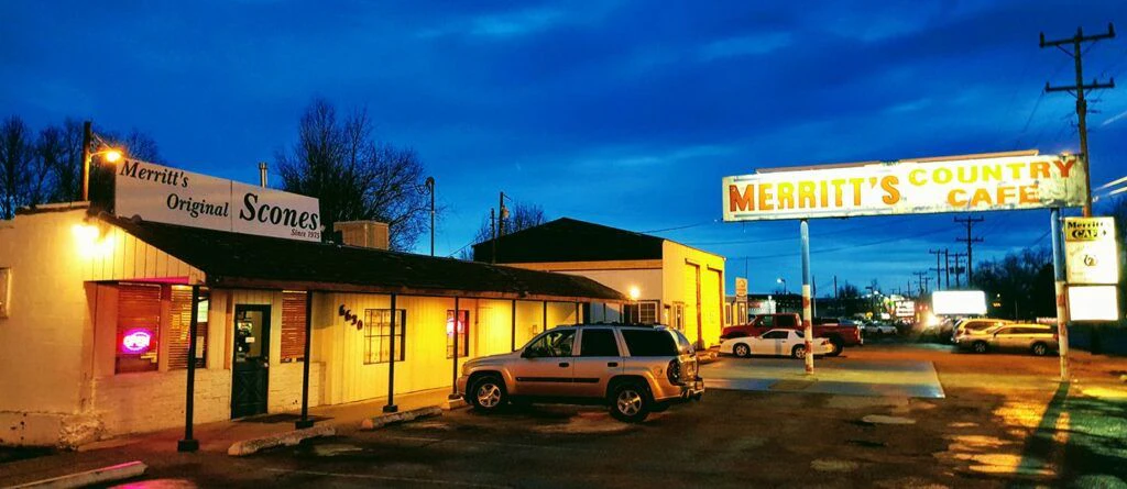merritt-s-family-restaurant-001