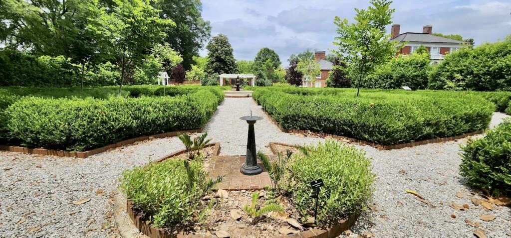 robert-mills-house-and-gardens-004