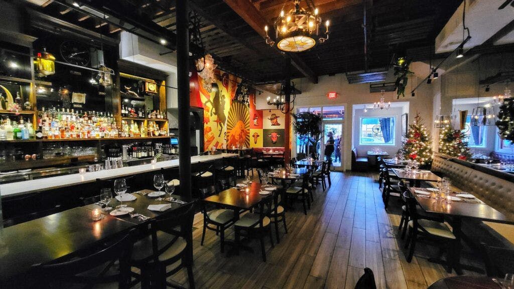 the-fort-steakhouse-003