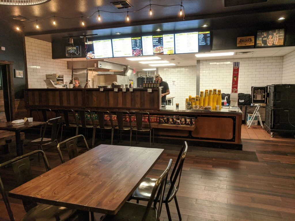 dickeys-barbecue-pit-004