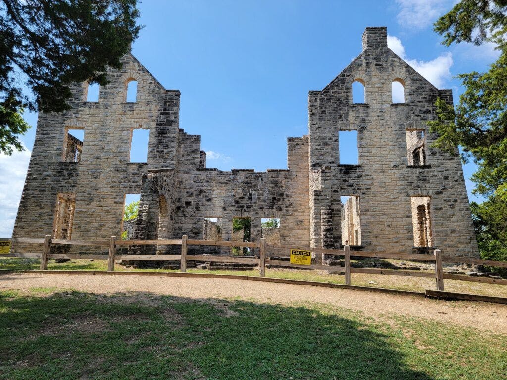 ha-ha-tonka-state-park-002