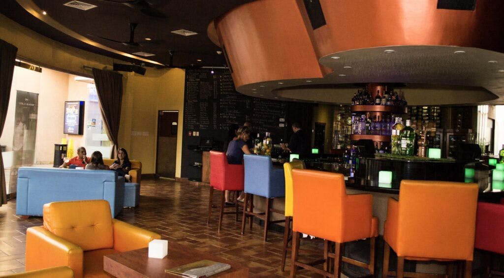 Fusion Restaurant Wine & Piano Bar 