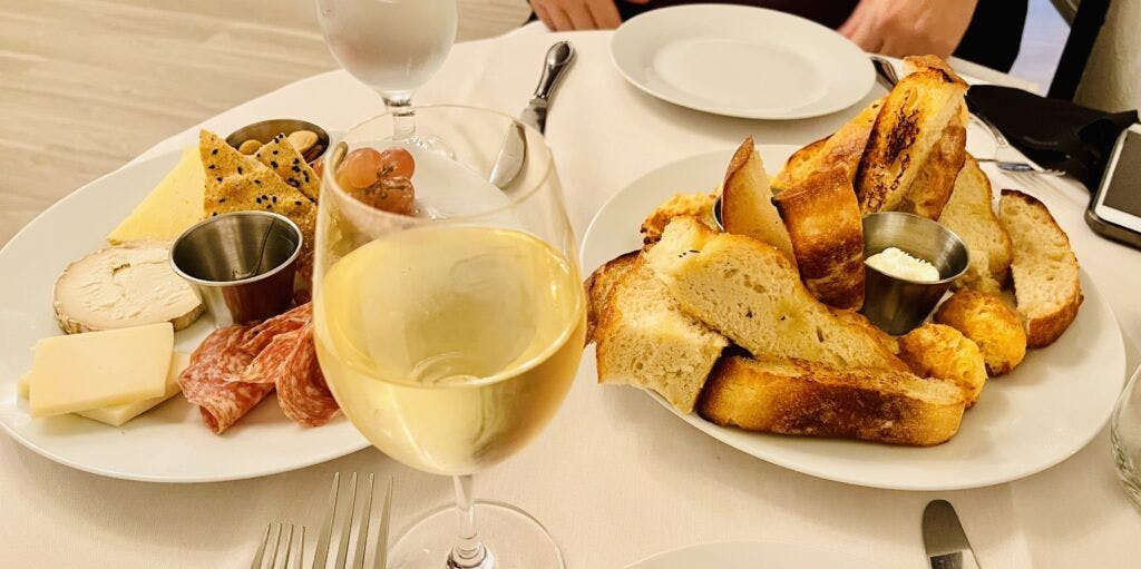 SubTerra Kitchen & Cellar