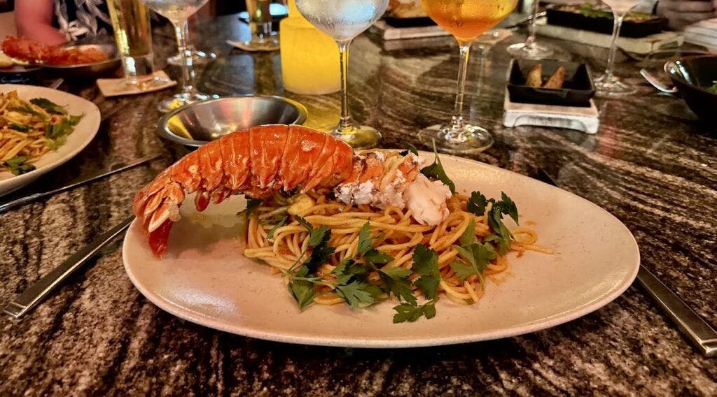 ilios-greek-restaurant-on-quinta-avenida-003