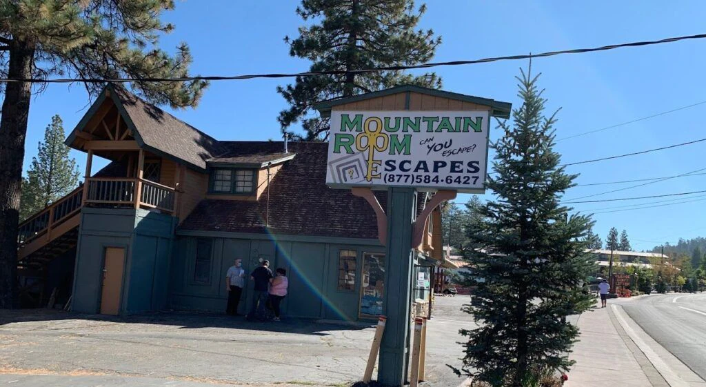 mountain-room-escapes-001