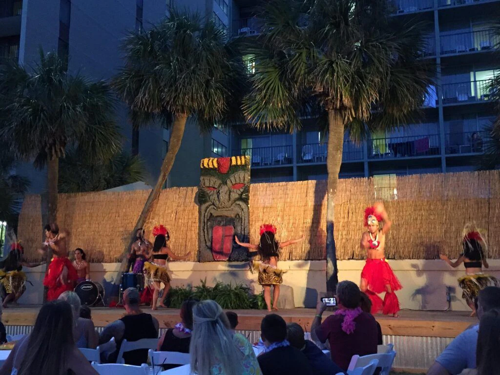 polynesian-fire-luau-and-dinner-show-003