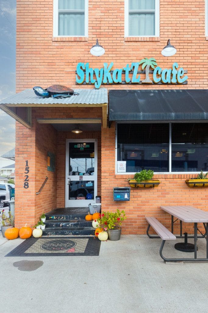 shykatz-cafe-and-bakery-026