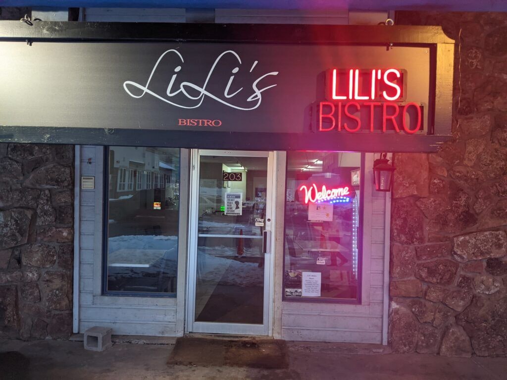 lili-s-bistro-001