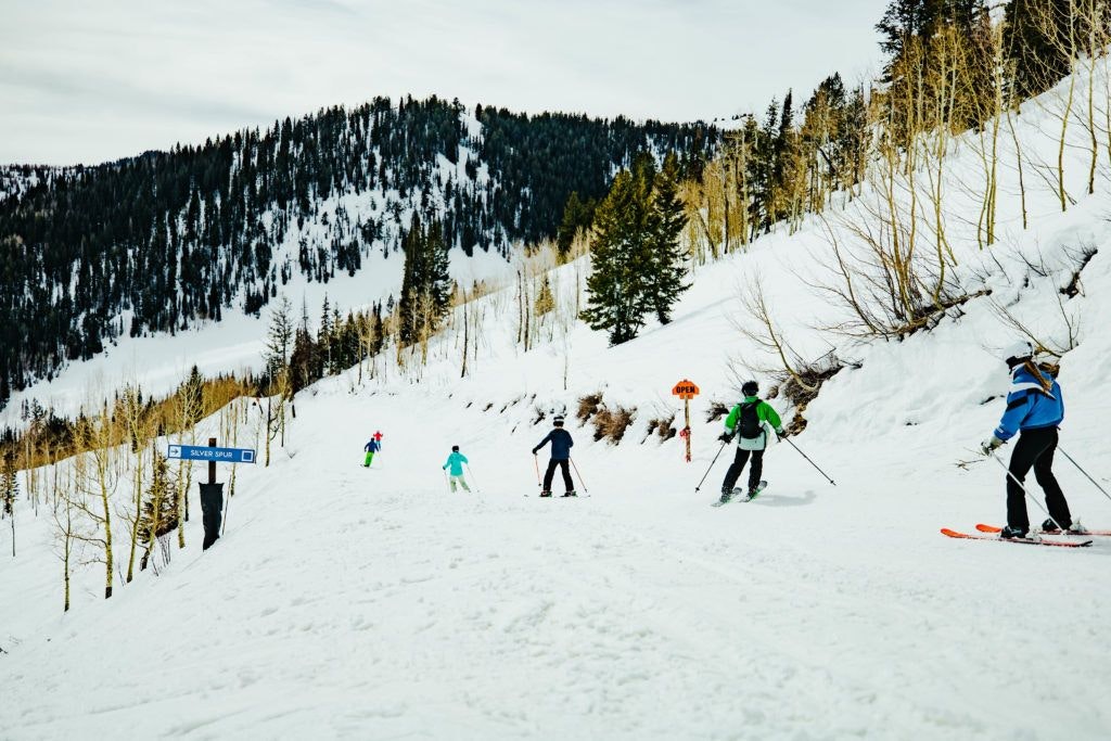 skiing-and-snowboarding-012