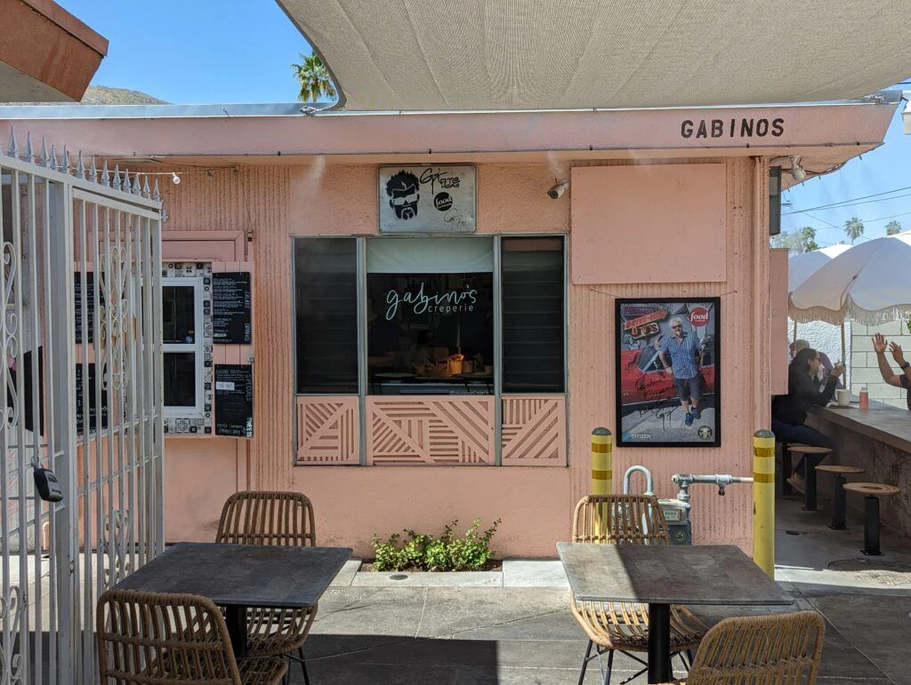 gabino-s-creperie-001