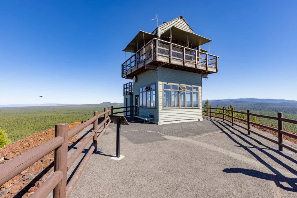 lava-butte-and-lands-visitor-center-052