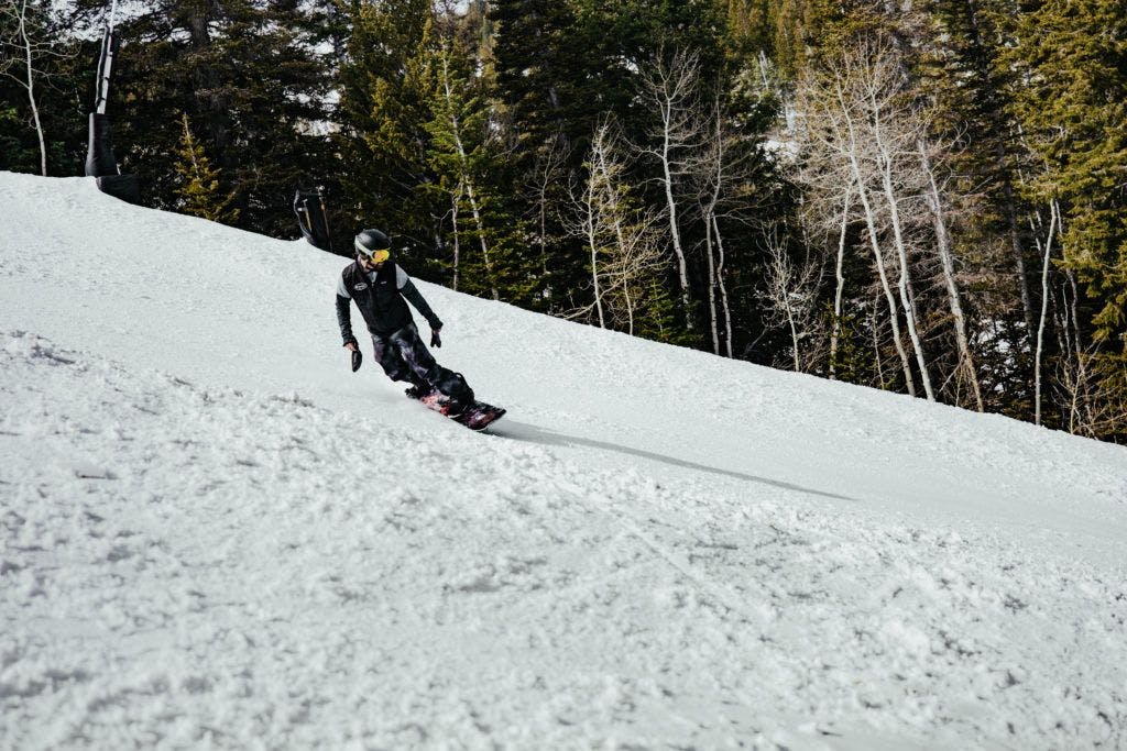 skiing-and-snowboarding-009