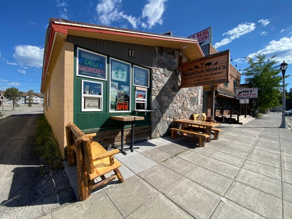 mountain-mama-s-bakery-001