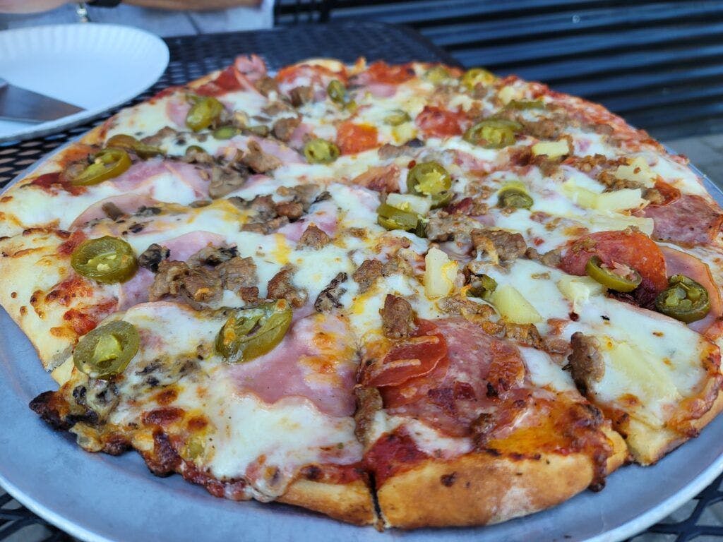 growler-s-pizza-grill-002