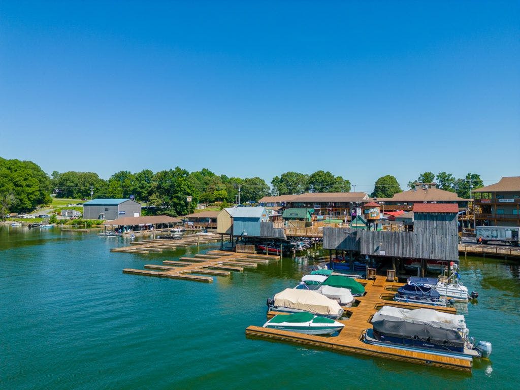 bridgewater-marina-and-pier-010