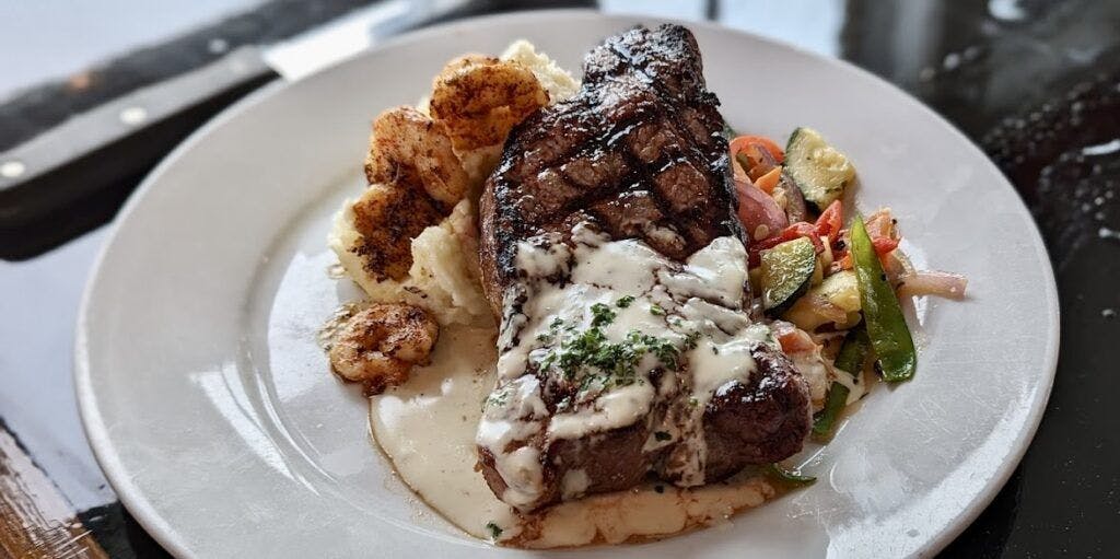 hatteras-sol-waterside-grill-004