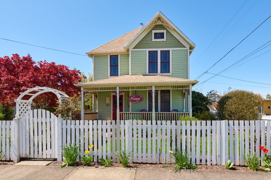 the-painted-lady-001